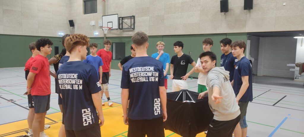 Volleyballerinnen und Volleyballer mit gelungenem Trainingsauftakt in der sanierten Dreifachhalle des Georg-Büchner-Gymnasiums